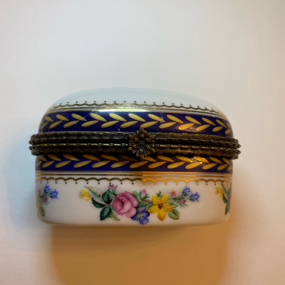 Vintage Imperial Porcelain Christianity Oval Trinket Box